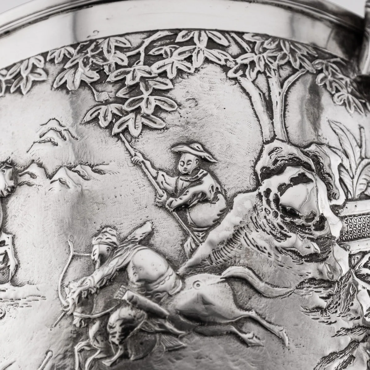 PUSHKIN ANTIQUES - ANTIQUE 20thC CHINESE EXPORT SILVER TROPHY CUP ON BASE, LUEN WO c.1900 - 27.jpg