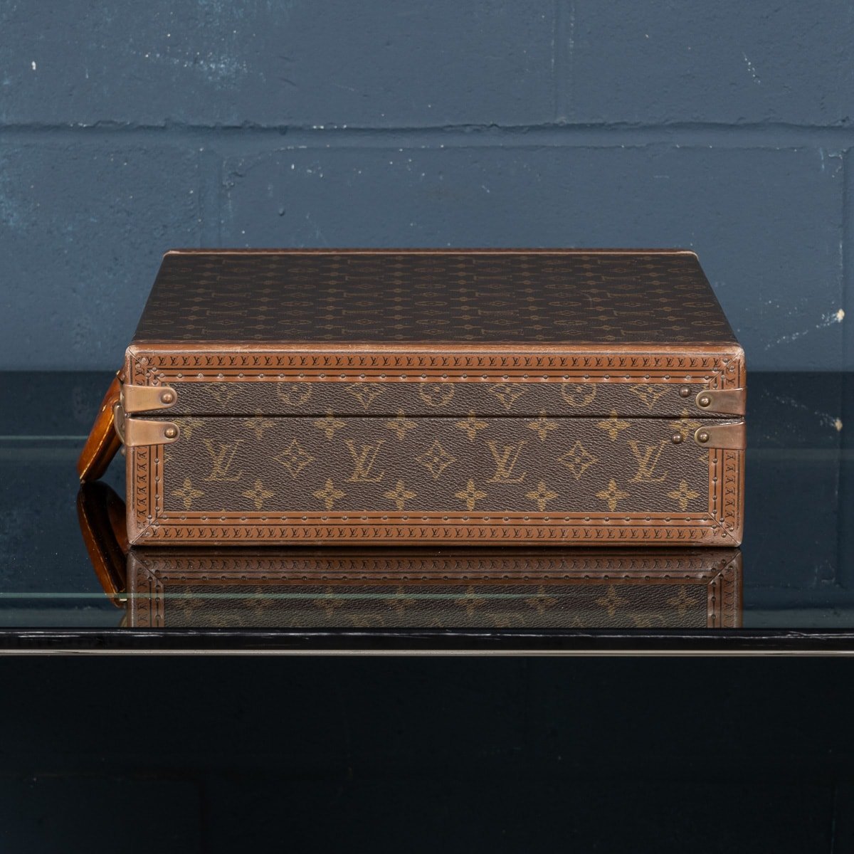 PUSHKINS - 20thC LOUIS VUITTON PRESIDENTIAL BRIEFCASE IN MONOGRAM CANVAS, FRANCE c.1980 - 4.jpg