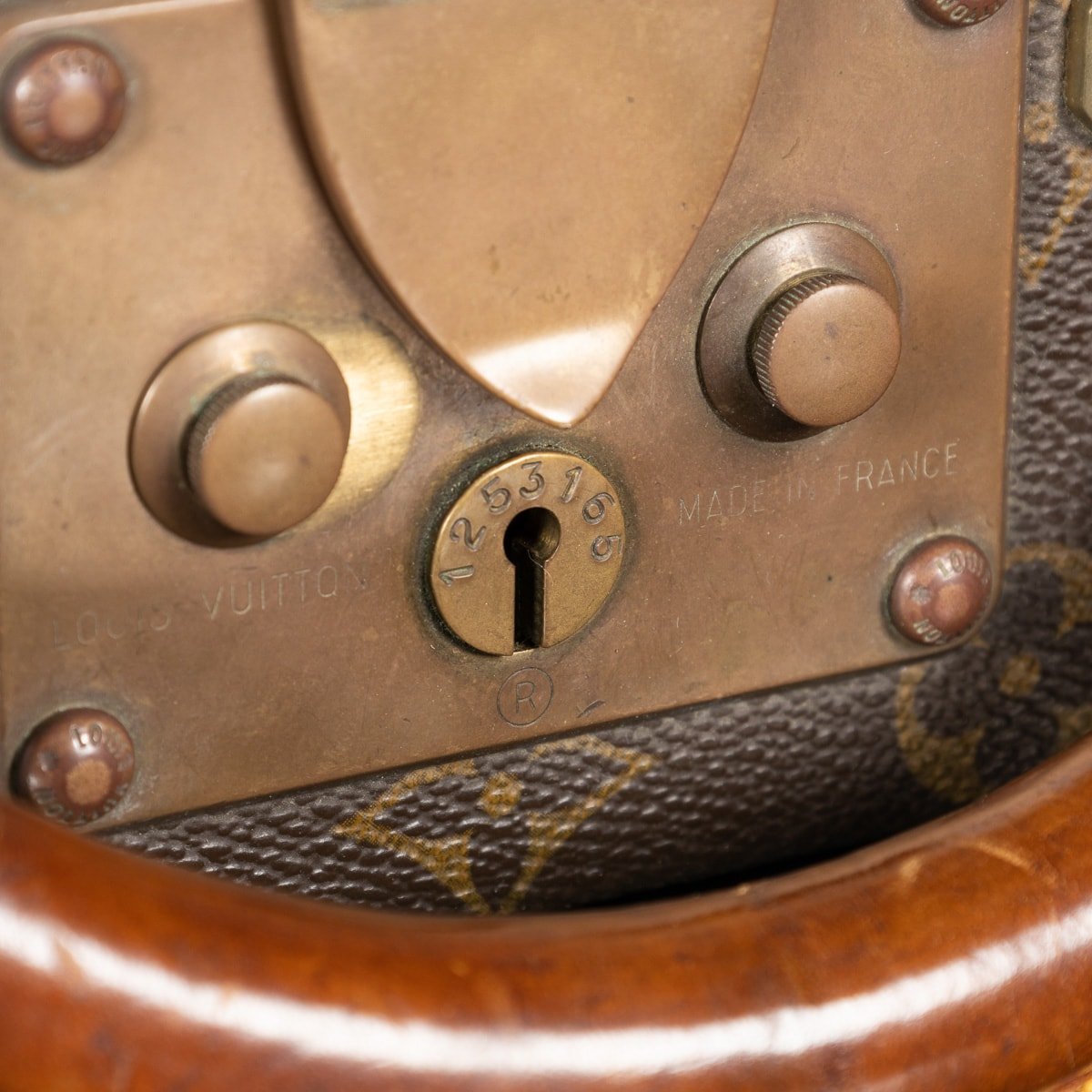 PUSHKINS - 20thC LOUIS VUITTON PRESIDENTIAL BRIEFCASE IN MONOGRAM CANVAS, FRANCE c.1980 - 16.jpg