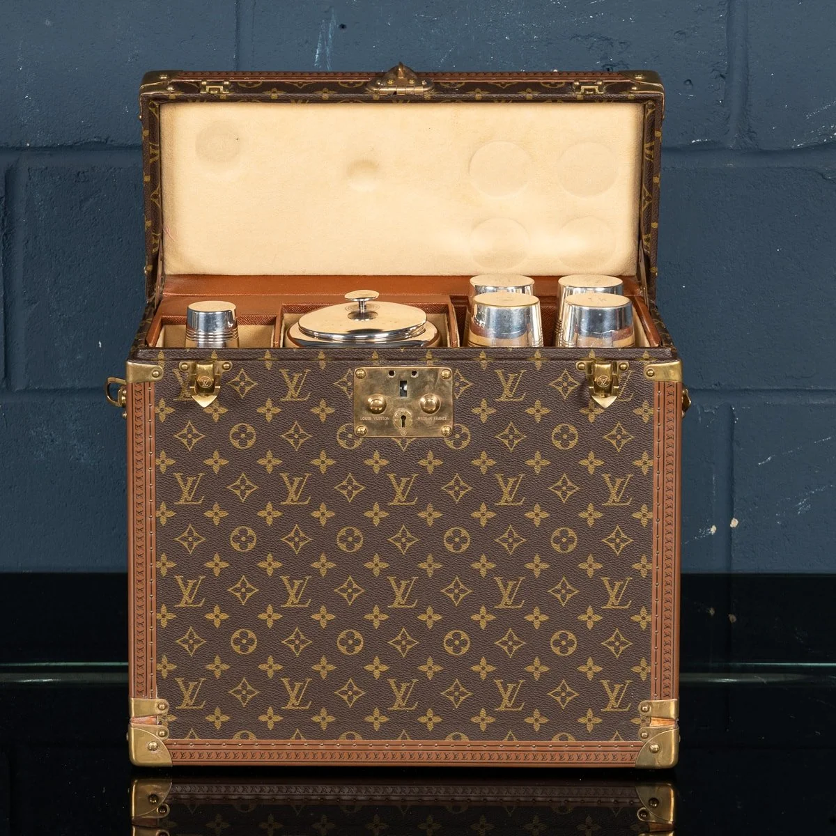 PUSHKINS - RARE 20thC LOUIS VUITTON & CHRISTOFLE TRAVELLING WHISKEY CASE, FRANCE c.1980 - 11.jpg