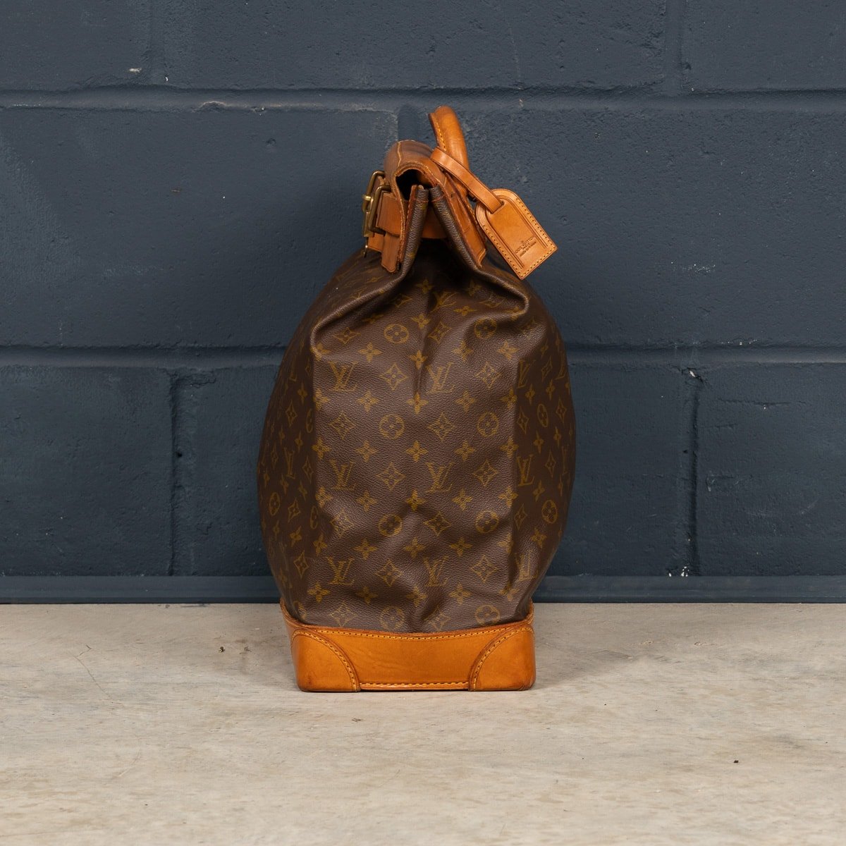 PUSHKIN'S - A 20thC LOUIS VUITTON STEAMER BAG IN MONOGRAM CANVAS, MADE IN FRANCE - 4.jpg