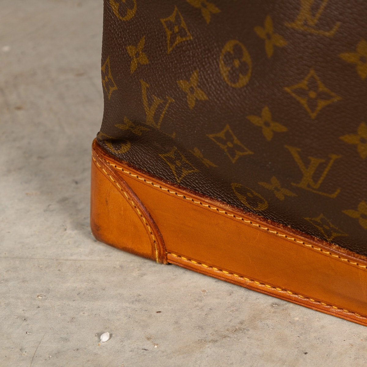 PUSHKIN'S - A 20thC LOUIS VUITTON STEAMER BAG IN MONOGRAM CANVAS, MADE IN FRANCE - 21.jpg