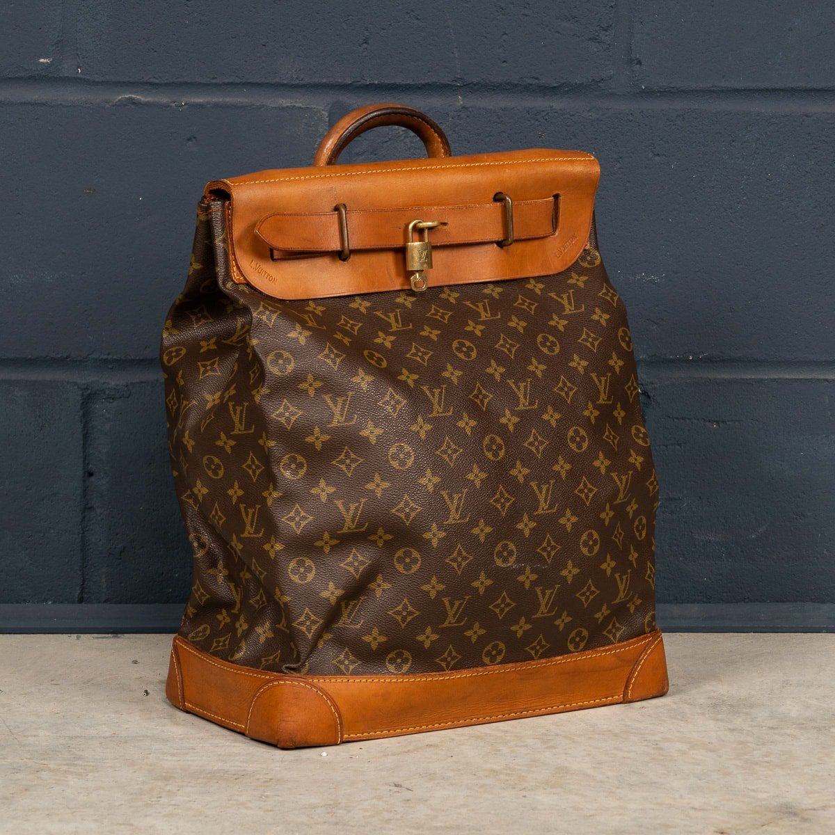 PUSHKIN'S - A 20thC LOUIS VUITTON STEAMER BAG IN MONOGRAM CANVAS, MADE IN FRANCE 2 - 2.jpg