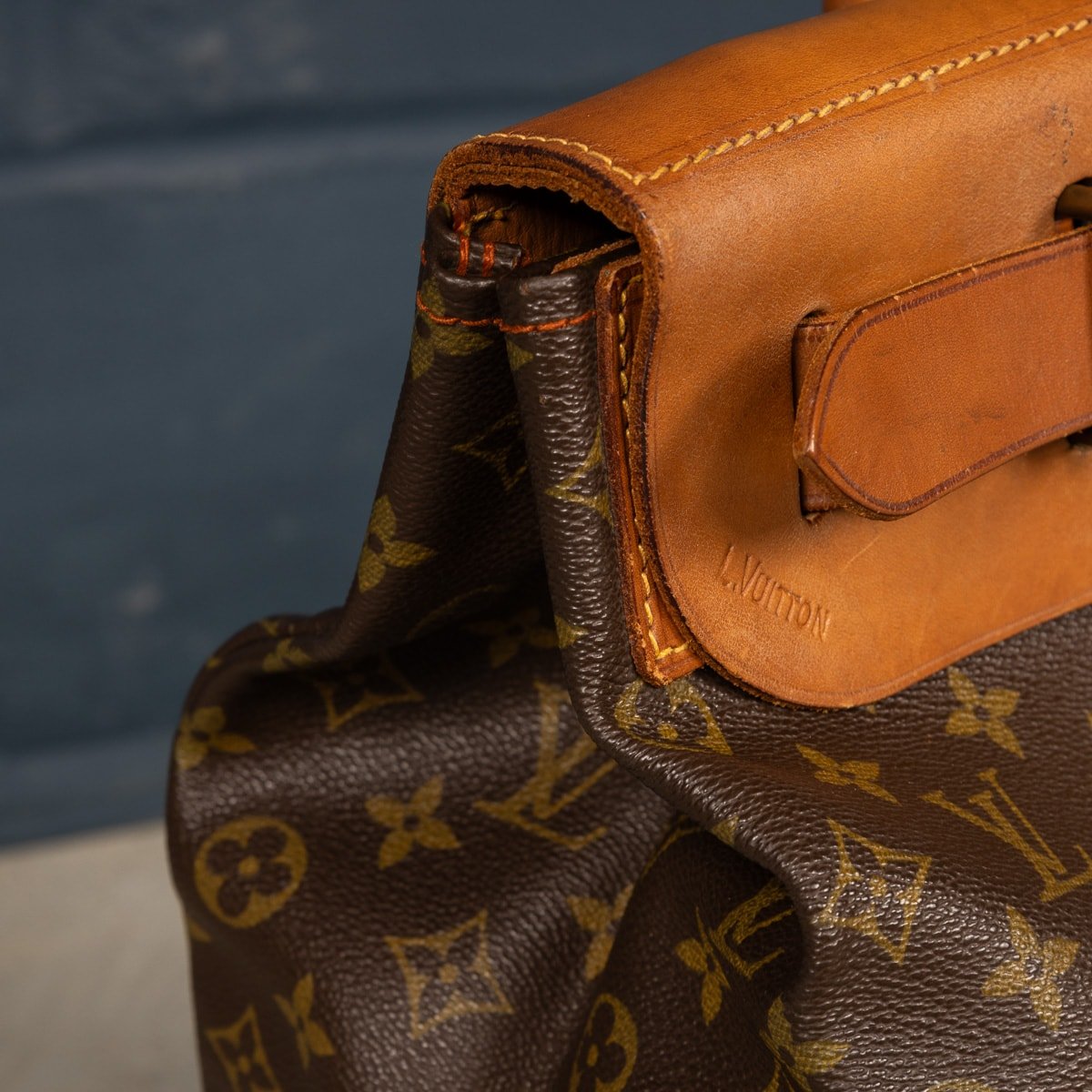PUSHKIN'S - A 20thC LOUIS VUITTON STEAMER BAG IN MONOGRAM CANVAS, MADE IN FRANCE 2 - 12.jpg