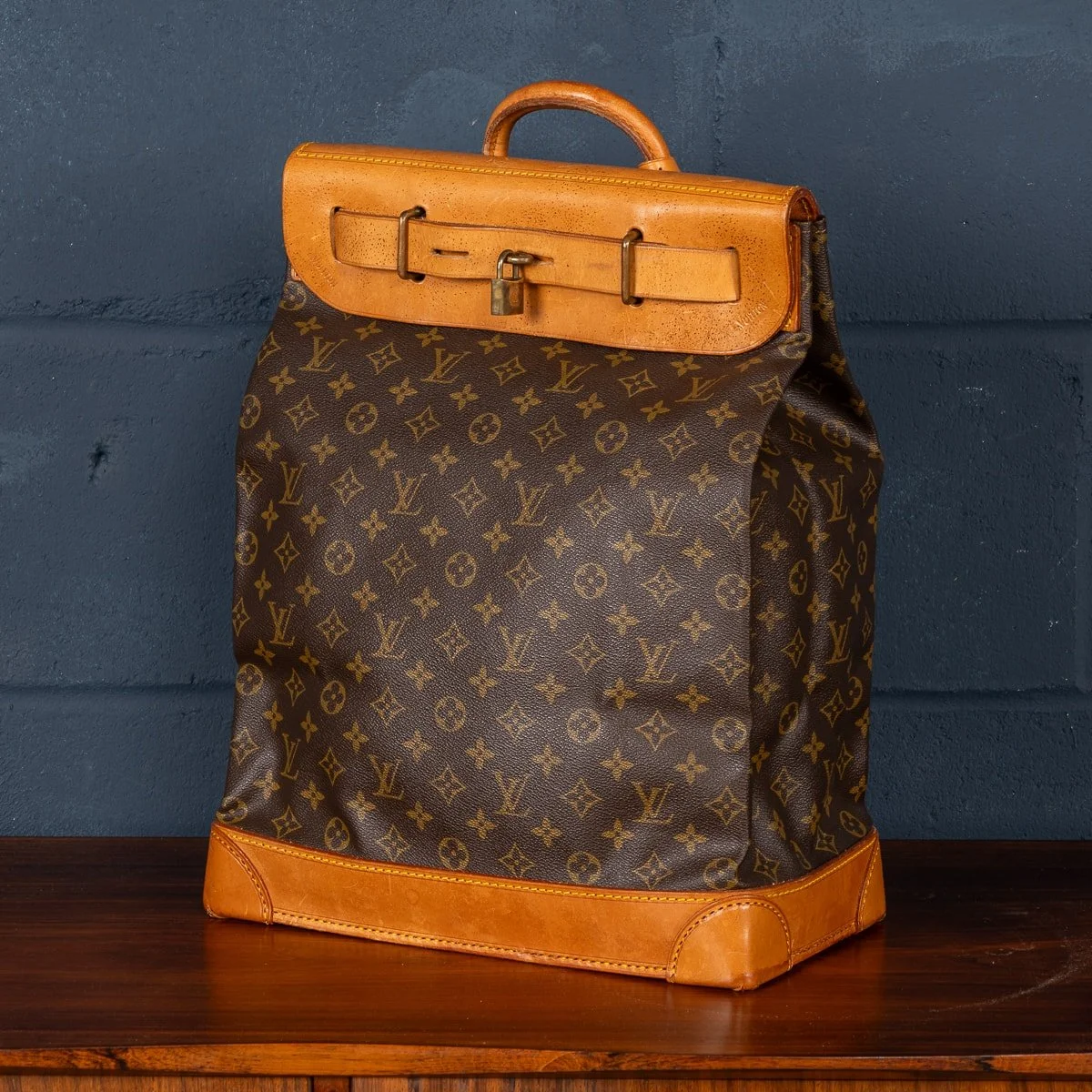 PUSHKIN'S - A 20thC LOUIS VUITTON STEAMER BAG IN MONOGRAM CANVAS, MADE IN FRANCE - 2.jpg