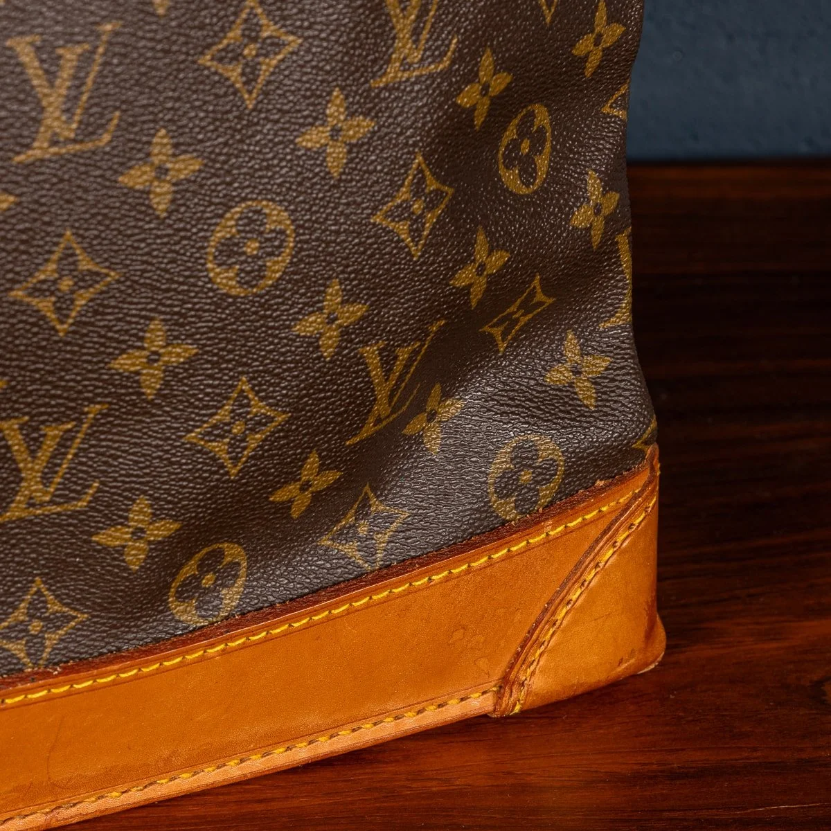 PUSHKIN'S - A 20thC LOUIS VUITTON STEAMER BAG IN MONOGRAM CANVAS, MADE IN FRANCE - 21.jpg