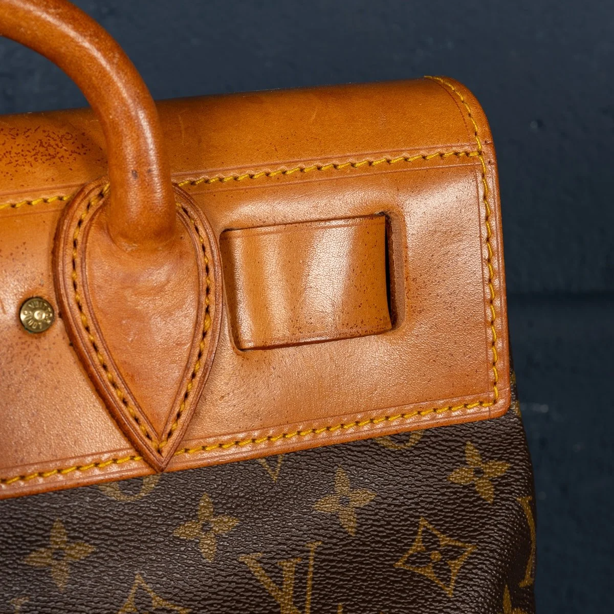 PUSHKIN'S - A 20thC LOUIS VUITTON STEAMER BAG IN MONOGRAM CANVAS, MADE IN FRANCE - 19.jpg