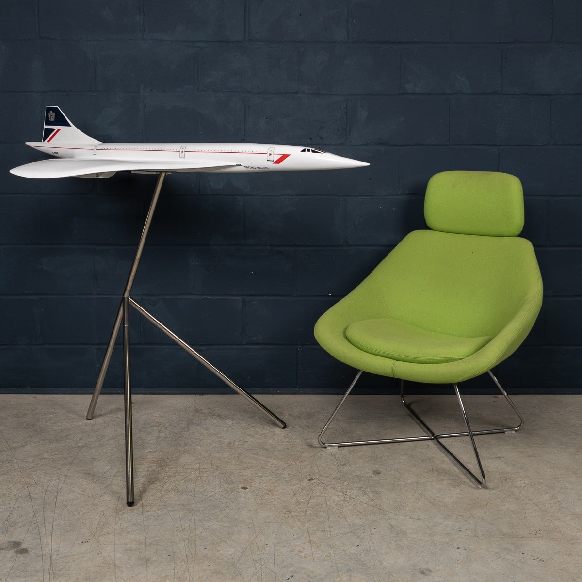 PUSHKIN'S - LARGE BRITISH AIRWAYS CONCORDE MODEL BY SPACE MODELS, ENGLAND c.1990 - 2.jpg
