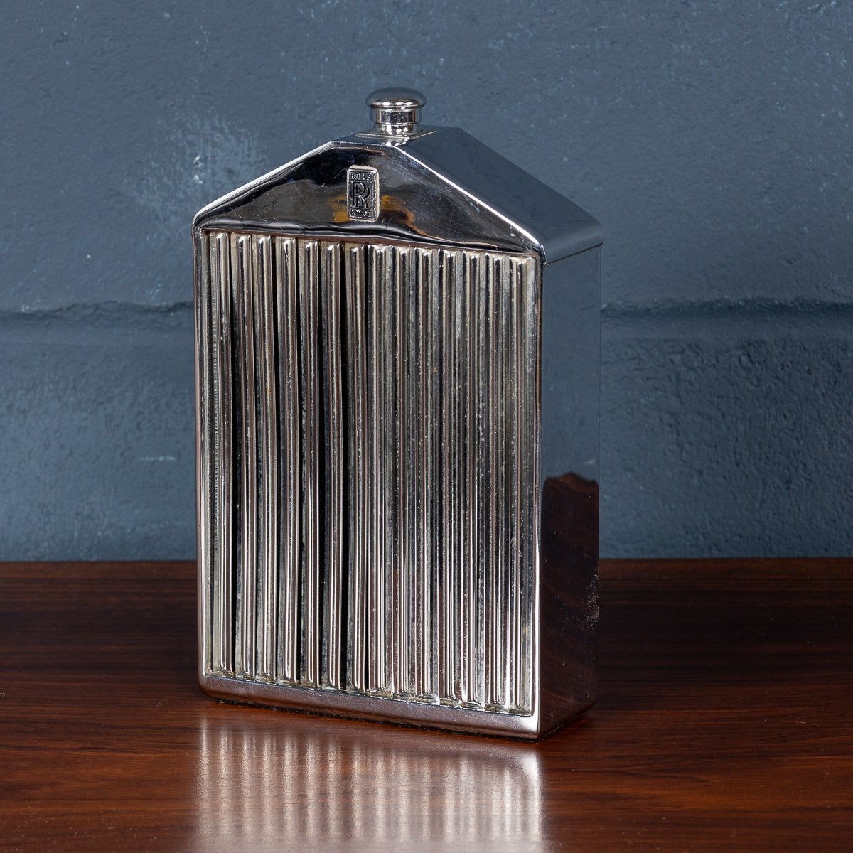 PUSHKIN'S - VINTAGE 20thC ROLLS ROYCE RADIATOR GRILLE DECANTER BY RUDDSPEED, ENGLAND c.1970 - 33.jpg