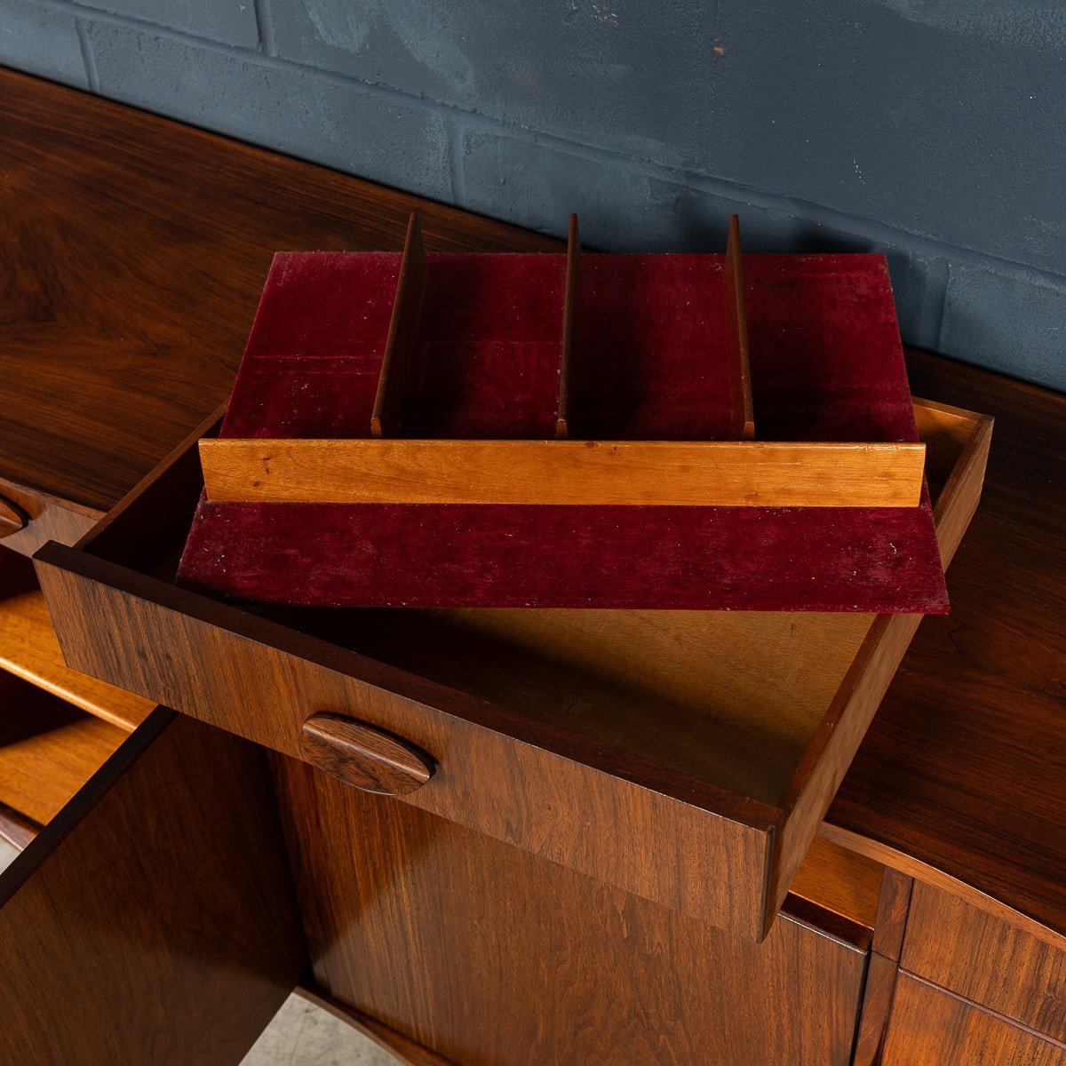 PUSHKIN'S - 20thC ENGLISH ROSEWOOD SIDEBOARD BY GORDON RUSSELL c.1967 - 30.jpg