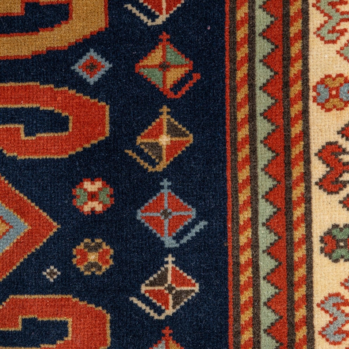 PUSHKIN'S - ANTIQUE 20thC CAUCASION HANDMADE RUG c.1920 - 5.jpg