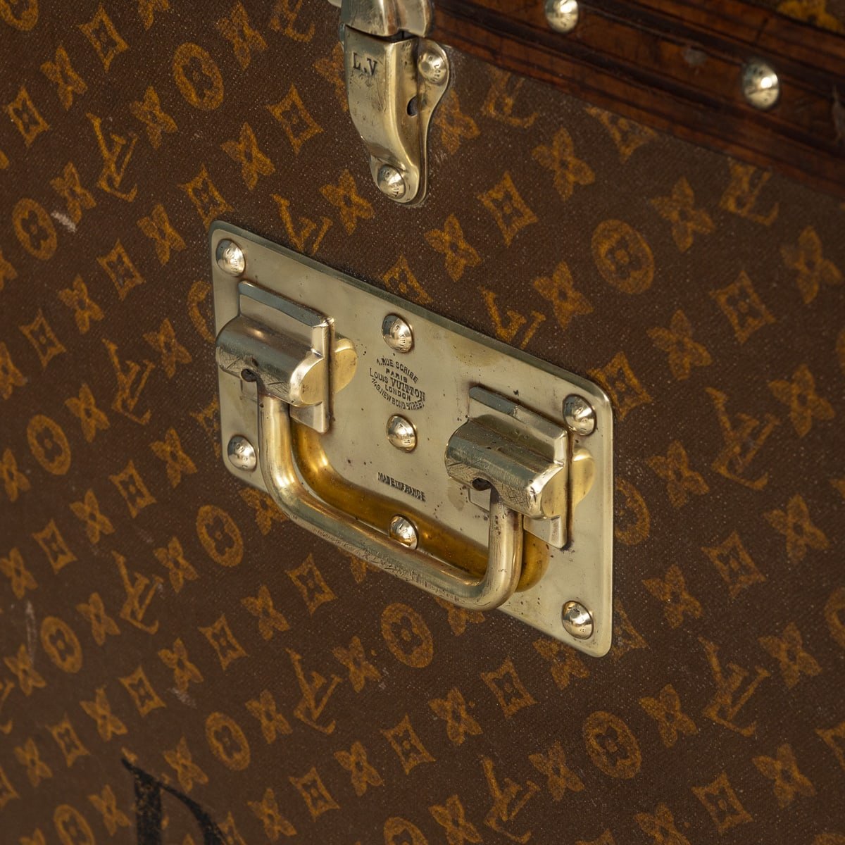 PUSHKINS.COM - B11232h - ANTIQUE 20thC LOUIS VUITTON MALLE HAUTE TRUNK IN MONOGRAM CANVAS, FRANCE c.1910 - 33.jpg