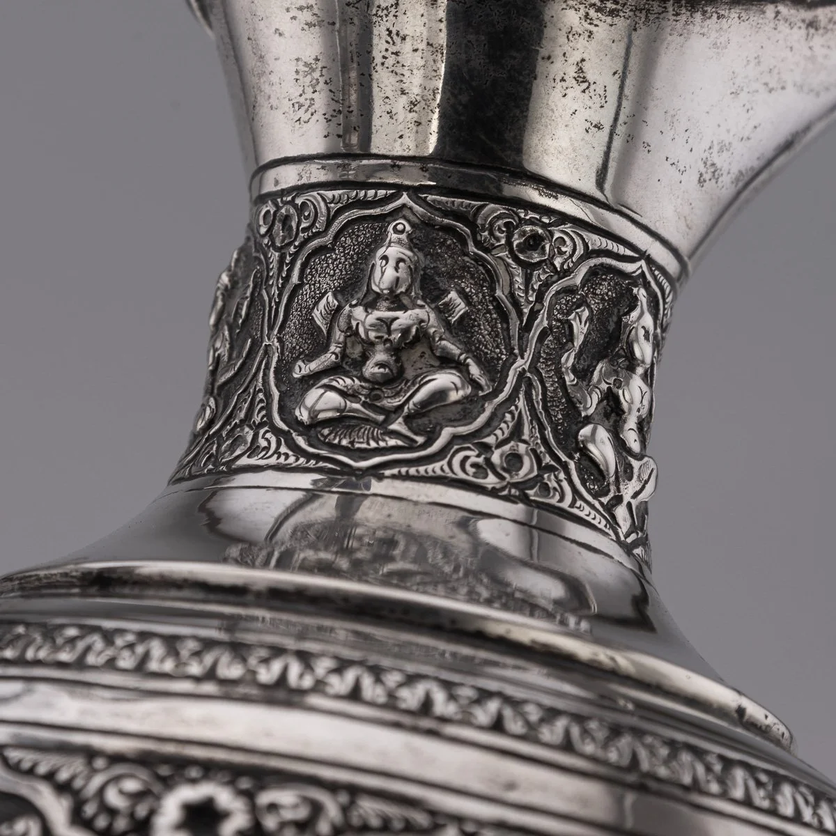 PUSHKINS.COM - A00010 - ANTIQUE 19thC INDIAN SOLID SILVER WATER EWER, MADRAS c.1890 - 15.jpg
