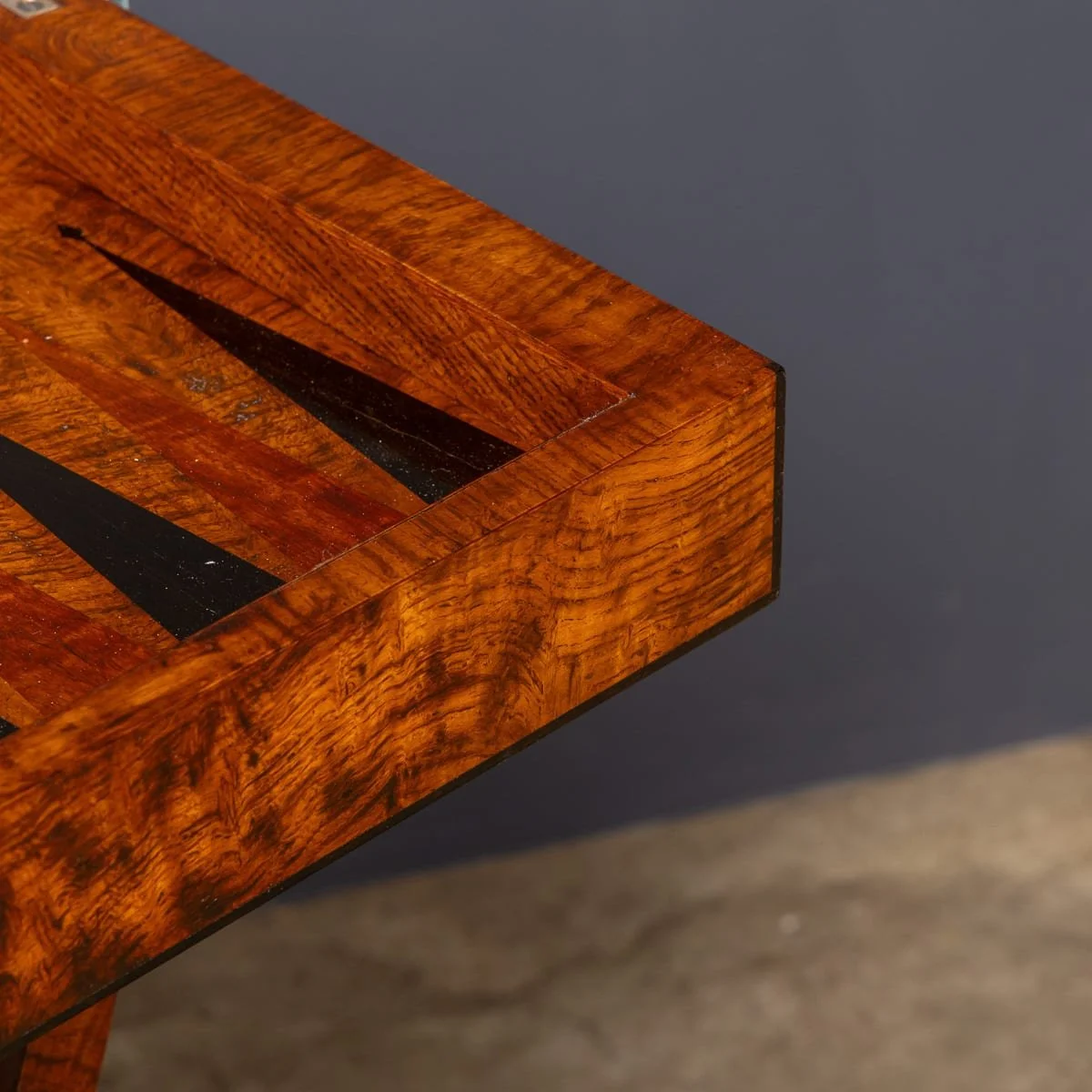 PUSHKINS.COM - D11769 - VINTAGE 20thC ENGLISH BURR WALNUT FOLDING BACKGAMMON TABLE BY DUNHILL c.1960 - 12.jpg