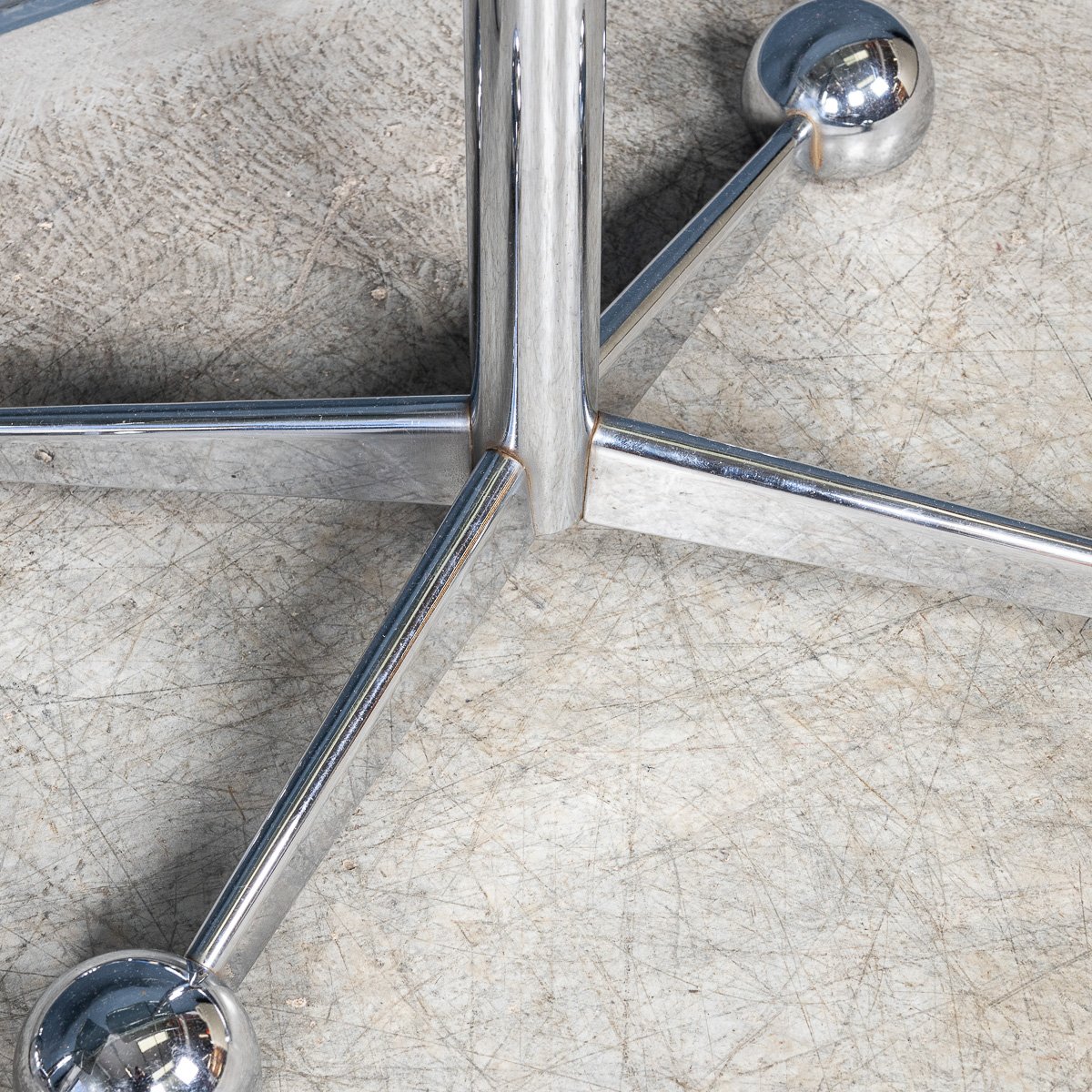 PUSHKINS.COM - B11301 - 20thC ITALIAN PAIR OF GRADUATED TELESCOPIC TABLES BY ARREDAMENTI ALLEGRI c.1970 - 21.jpg