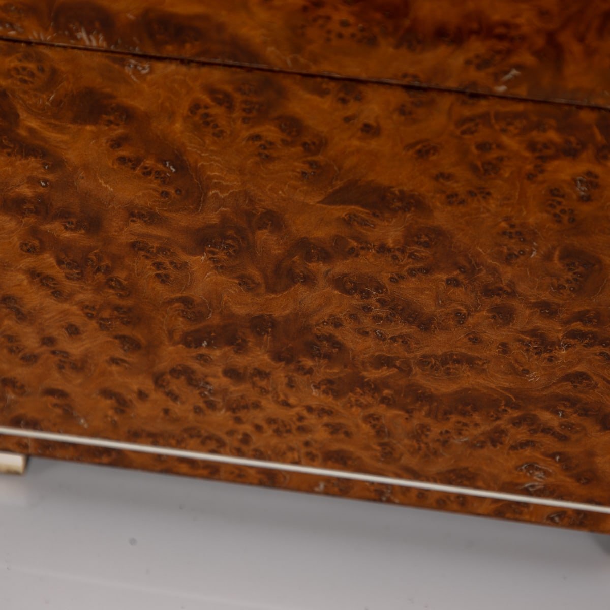 PUSHKINS.COM - B11242 - VINTAGE 20thC ART DECO BURR WALNUT CIGAR HUMIDOR BY DUNHILL, ENGLAND c.1930 - 24.jpg