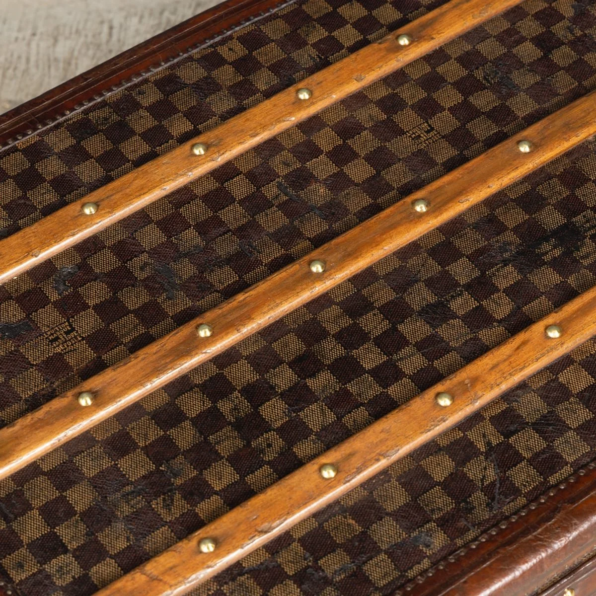 PUSHKINS.COM - B12256w - ANTIQUE 19thC LOUIS VUITTON STEAMER TRUNK IN DAMIER CANVAS, FRANCE c.1890 - 40.jpg