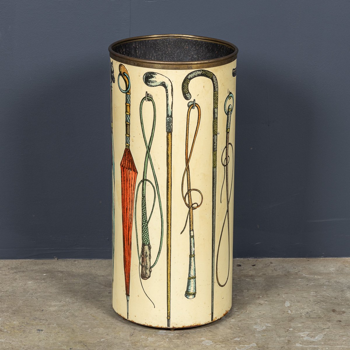PUSHKINS.COM - D11143 - 20thC ITALIAN ROUND UMBRELLA & STICK STAND BY PIERO FORNASETTI c.1950 - 03.jpg