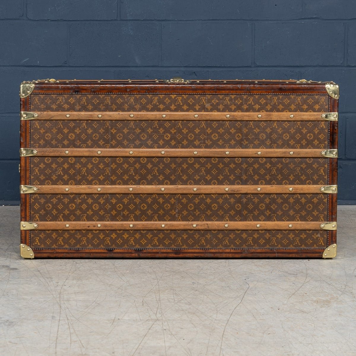 PUSHKINS.COM - B11232h - ANTIQUE 20thC LOUIS VUITTON MALLE HAUTE TRUNK IN MONOGRAM CANVAS, FRANCE c.1910 - 09.jpg
