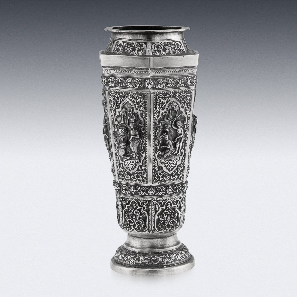PUSHKINS.COM - DO11786 - ANTIQUE 20thC BURMESE REPOUSSÉ SOLID SILVER "VESSANTARA JATAKA" VASE c.1915 - 04.jpg