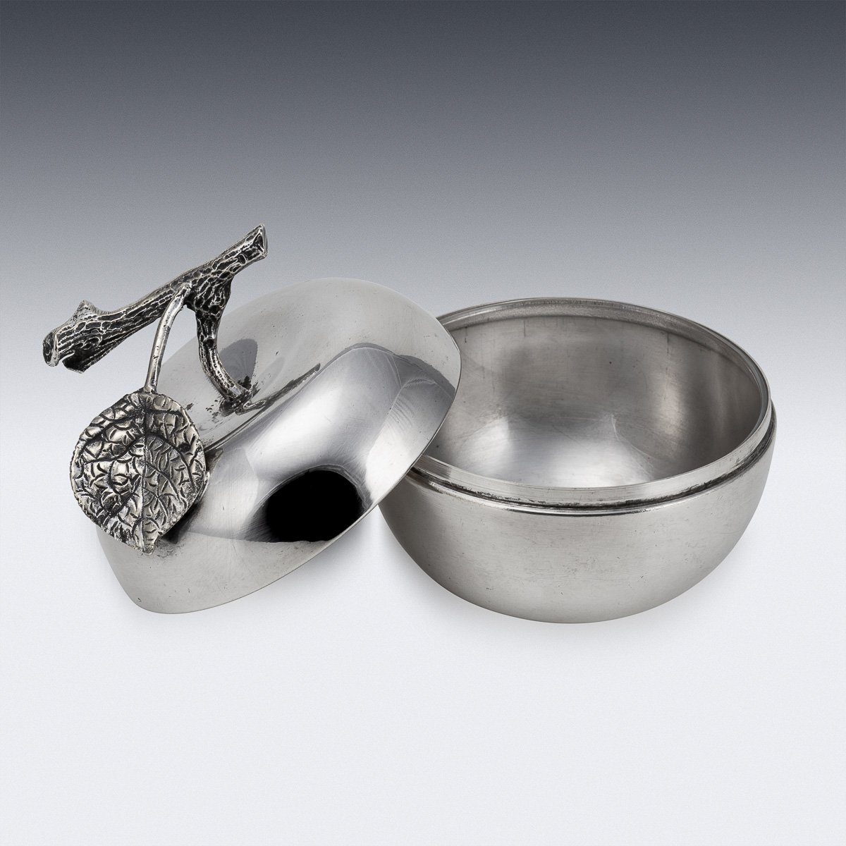 PUSHKINS.COM - D11158 - VINTAGE 20thC ITALIAN POLISHED METAL & GLASS APPLE LIDDED DISH c.1960 - 6.jpg