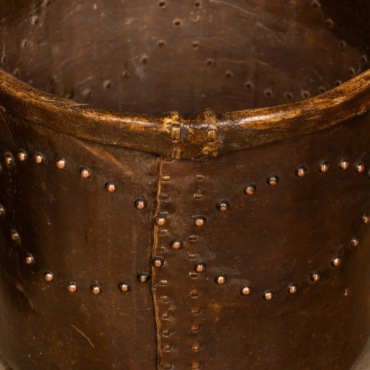 PUSHKINS.COM - D11771 - ANTIQUE 20thC EDWARDIAN VELLUM CLAD METAL LINED LOG BUCKET c.1910 - 06.jpg