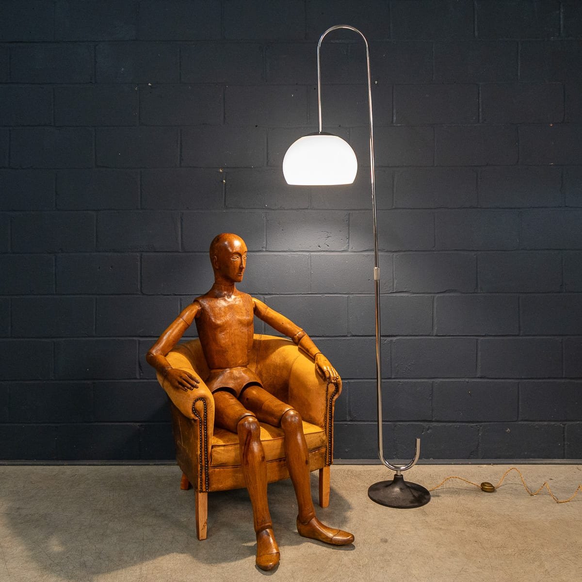 PUSHKINS.COM - B12010 - VINTAGE 20thC ITALIAN CHROME FLOOR LAMP WITH OPALINE SHADE c.1970 - 04.jpg