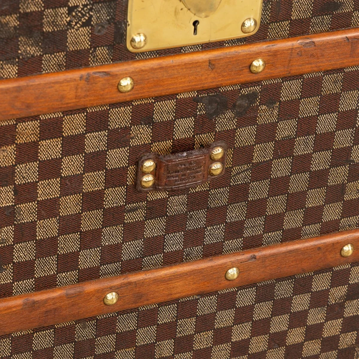 PUSHKINS.COM - B11870 - ANTIQUE 20thC LOUIS VUITTON 'MALLE HAUTE' TRUNK IN DAMIER CANVAS, FRANCE c.1900 - 32.jpg