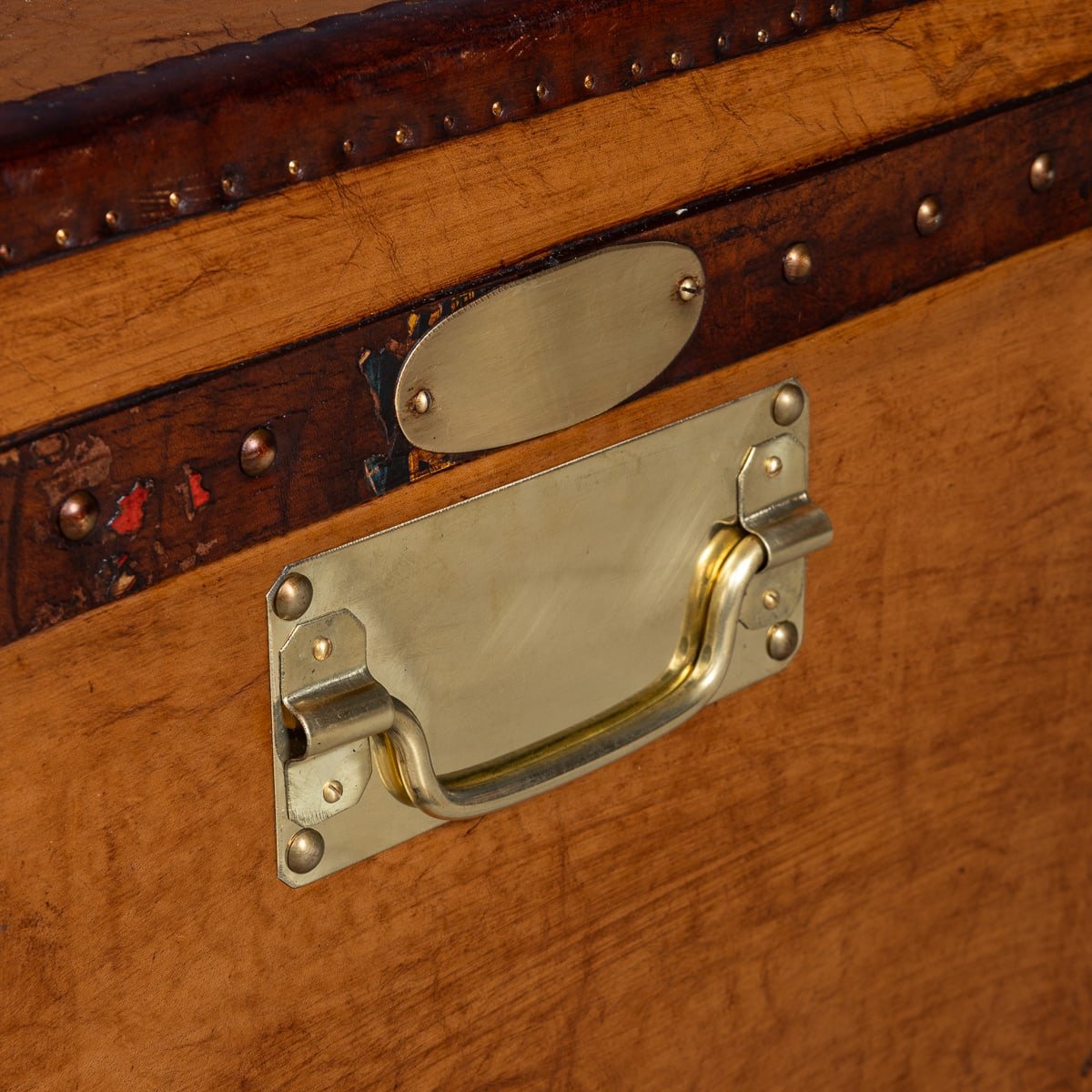 PUSHKINS.COM - B11236 - 20thC LEATHER CLAD ENGLISH ARMY : NAVY STYLE TRUNK - 16.jpg