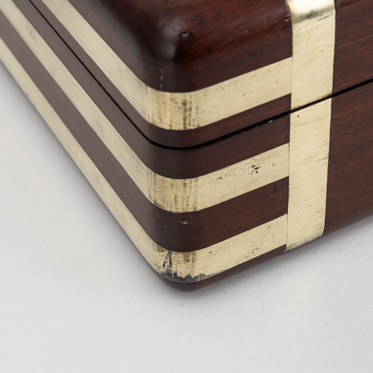 PUSHKINS.COM - D11170 - ANTIQUE 19thC ENGLISH MAHOGANY & BRASS BOUND JEWELLERY BOX c.1820 - 18.jpg