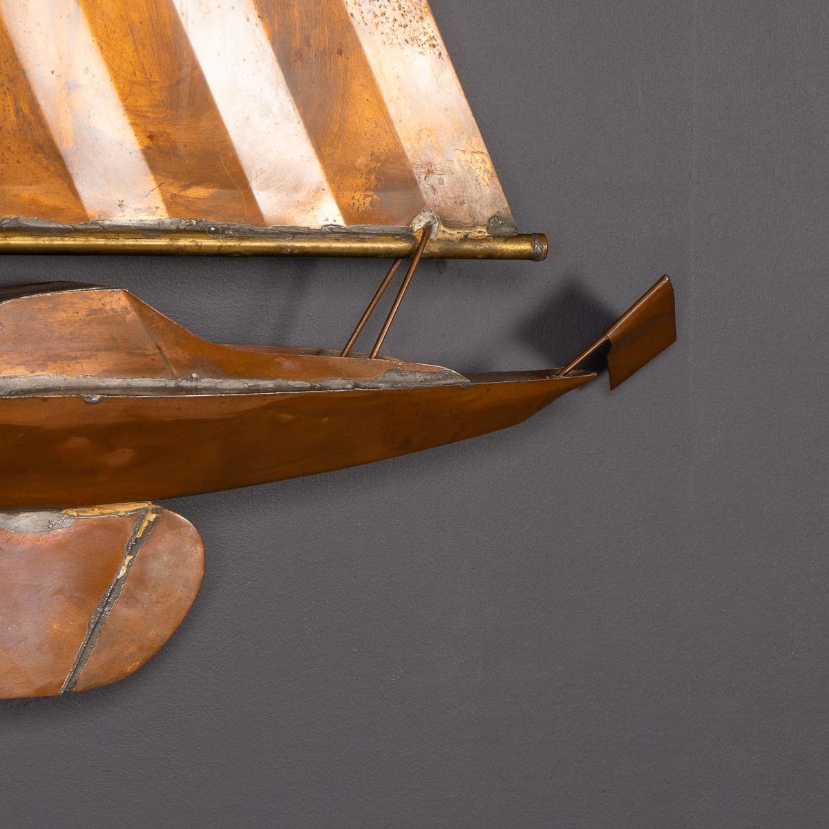 PUSHKINS.COM - D11757 - VINTAGE 20thC WALL HANGING COPPER SCULPTURE OF A RACING YACHT c.1960 - 20.jpg
