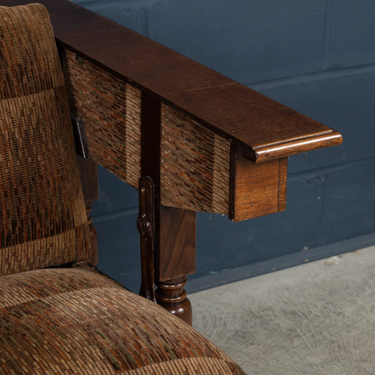 PUSHKINS.COM - B11465 - 20thC ENGLISH METAMORPHIC %22SETTEE TABLE%22 BY R. HAMP & CO, NORTHAMPTON c.1930 - 27.jpg