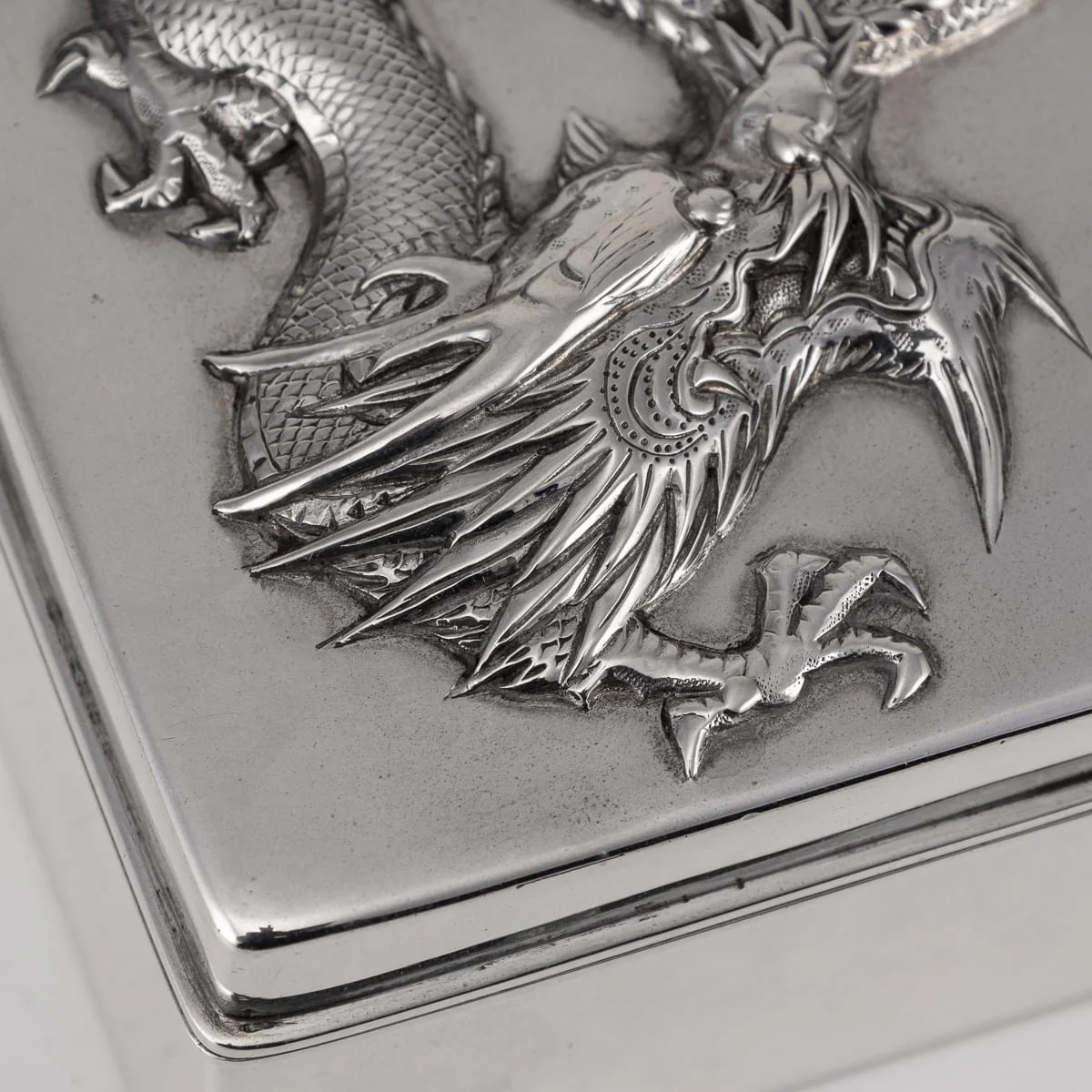 PUSHKIN'S - ANTIQUE 19thC CHINESE SOLID SILVER DRAGON CIGAR BOX, CANTON c.1880 - 10.jpg