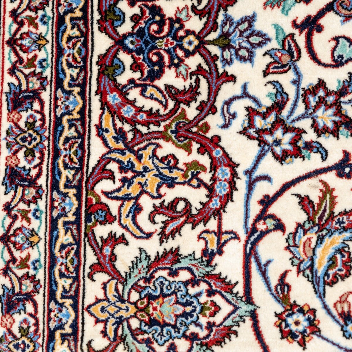 PUSHKIN'S - VINTAGE 20thC PERSIAN FINE HANDMADE ISFAHAN RUG c.1980 - 6.jpg