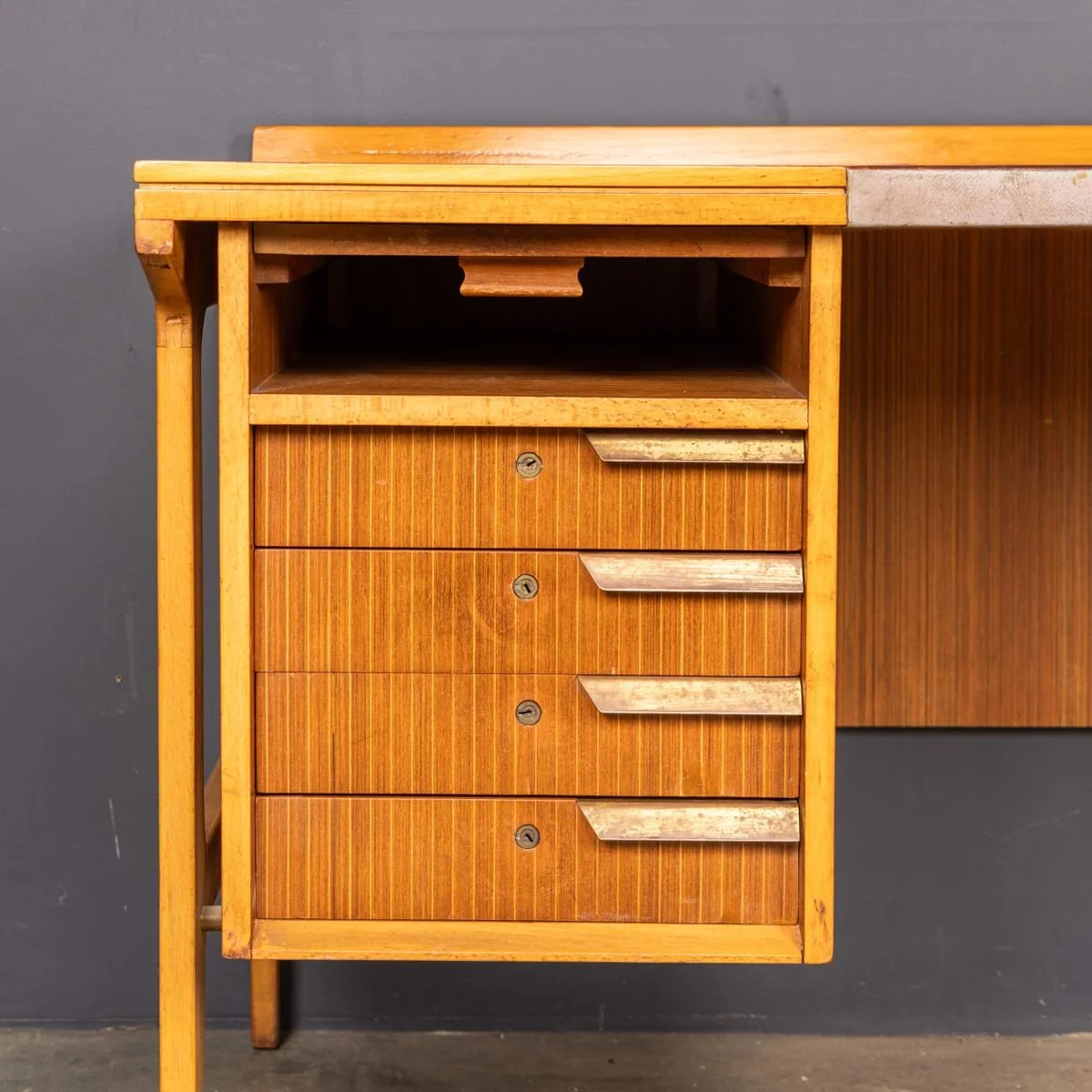PUSHKINS.COM - Z12398 - VINTAGE 20thC BEECH AND TEAK OFFICE : STUDY DESK c.1960 - 18.jpg
