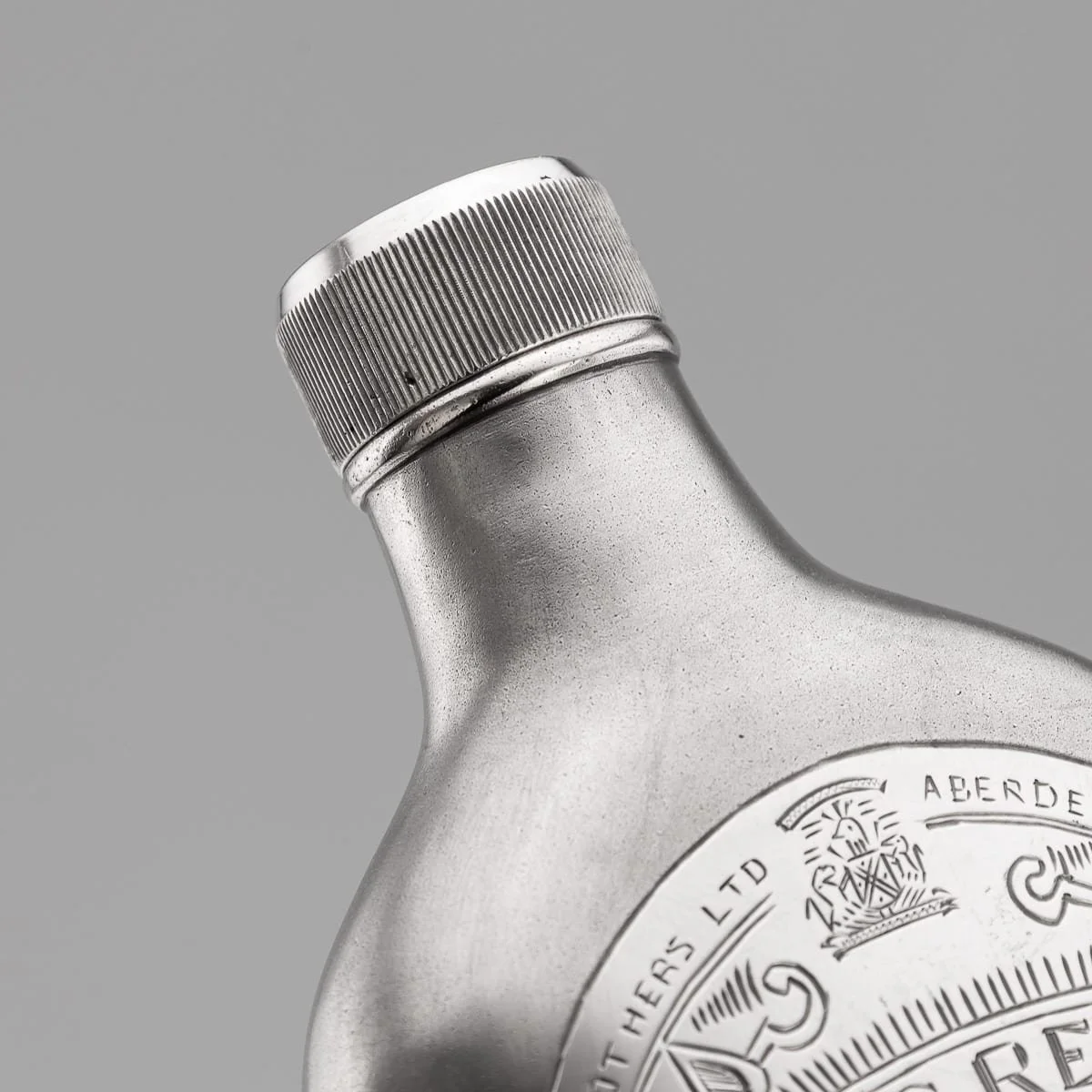 PUSHKINS.COM - J11515 - MODERN 20thC NOVELTY SOLID SILVER CHIVAS REGAL WHISKY BOTTLE - 11.jpg