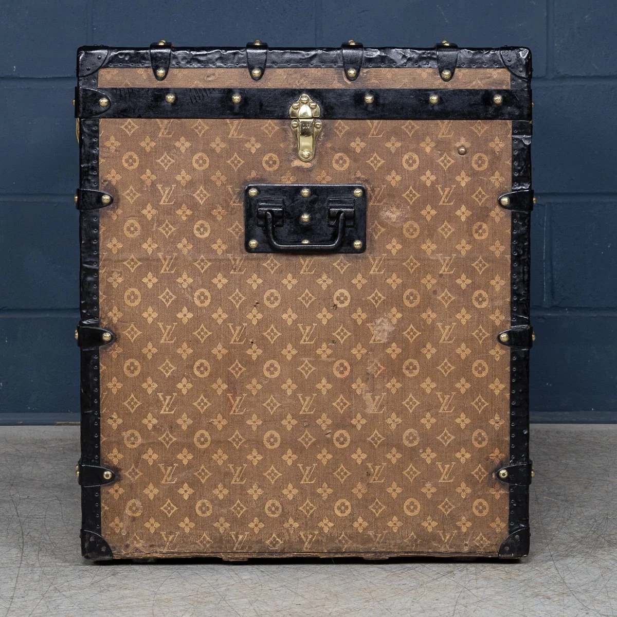 PUSHKINS.COM - B11311w - ANTIQUE 20thC LOUIS VUITTON %22MALLE HAUTE%22 TRUNK IN WOVEN CANVAS, FRANCE c.1900 - 05.jpg