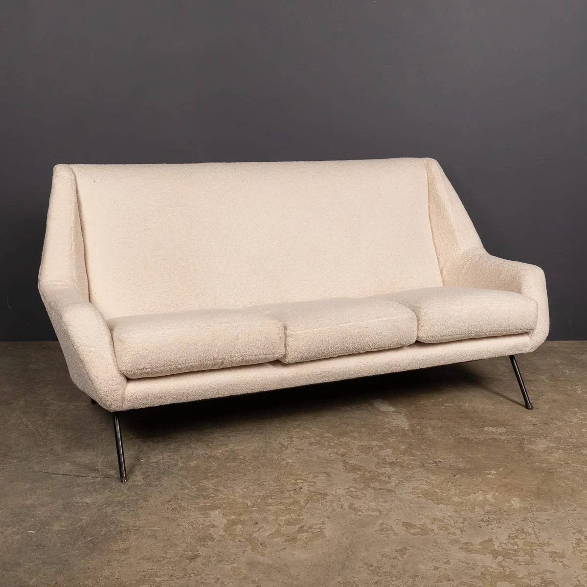 PUSHKINS.COM - Z12109 - VINTAGE 20thC ITALIAN SOFA IN CREAM BOUCLE c.1950 - 03.jpg