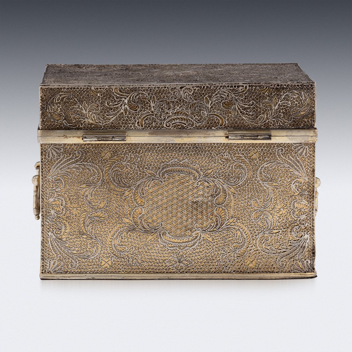 PUSHKINS.COM - J11070 - ANTIQUE 17thC INDO-PORTUGUESE SOLID SILVER FILIGREE TEA CHEST, GOA c.1680 - 07.jpg