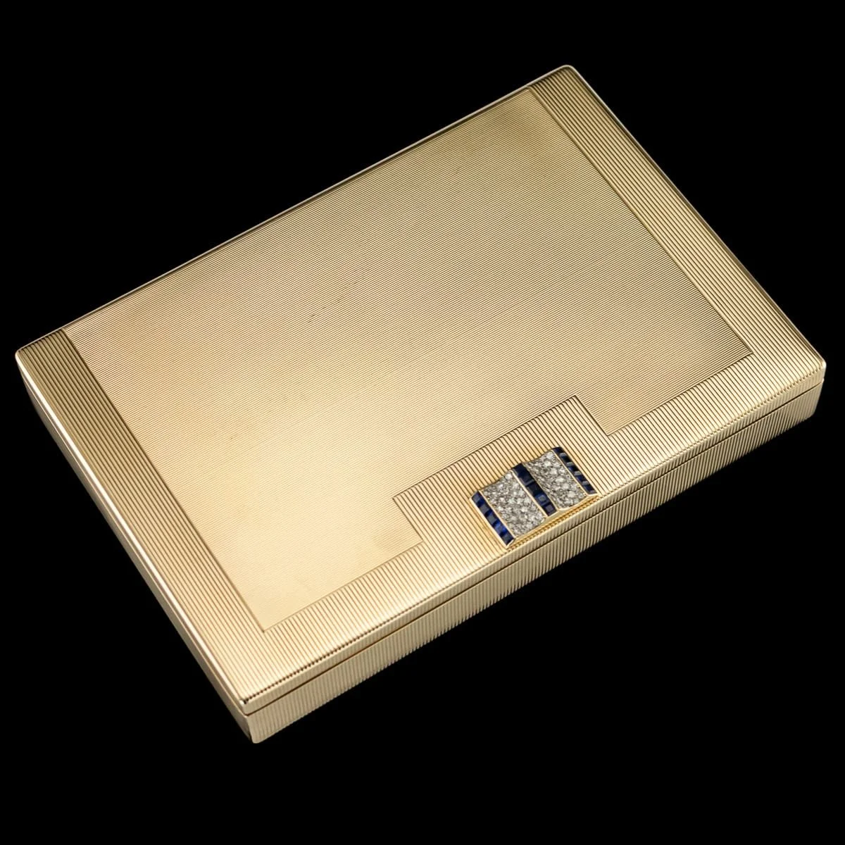 PUSHKINS.COM - C7696 - ANTIQUE 20thC CARTIER ART DECO 9K GOLD, SAPPHIRES, DIAMONDS, COMPACT c.1936 - 03.jpg