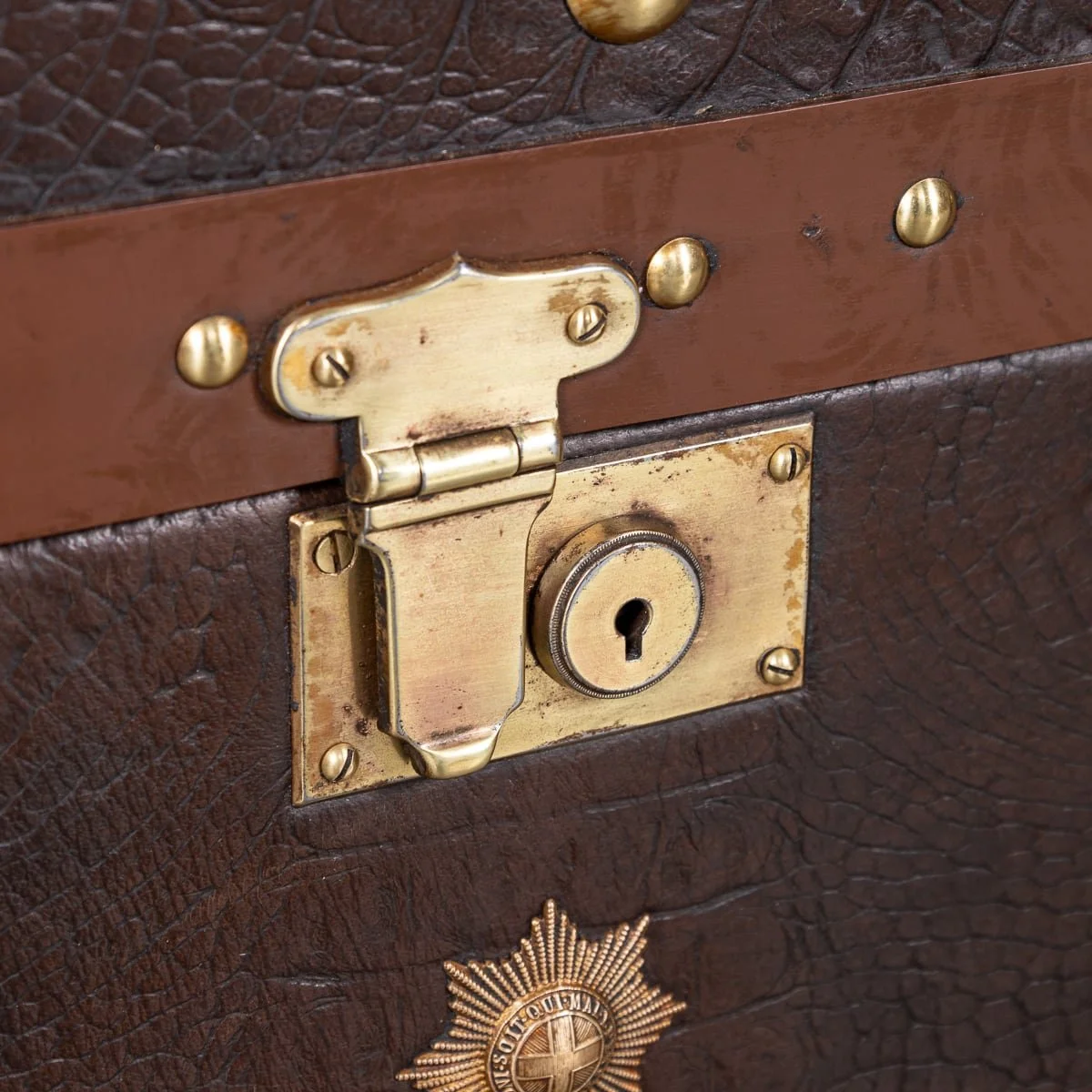 PUSHKINS.COM - 20thC PAIR OF LEATHER CLAD ENGLISH ARMY : NAVY STYLE TRUNKS - 17.jpg