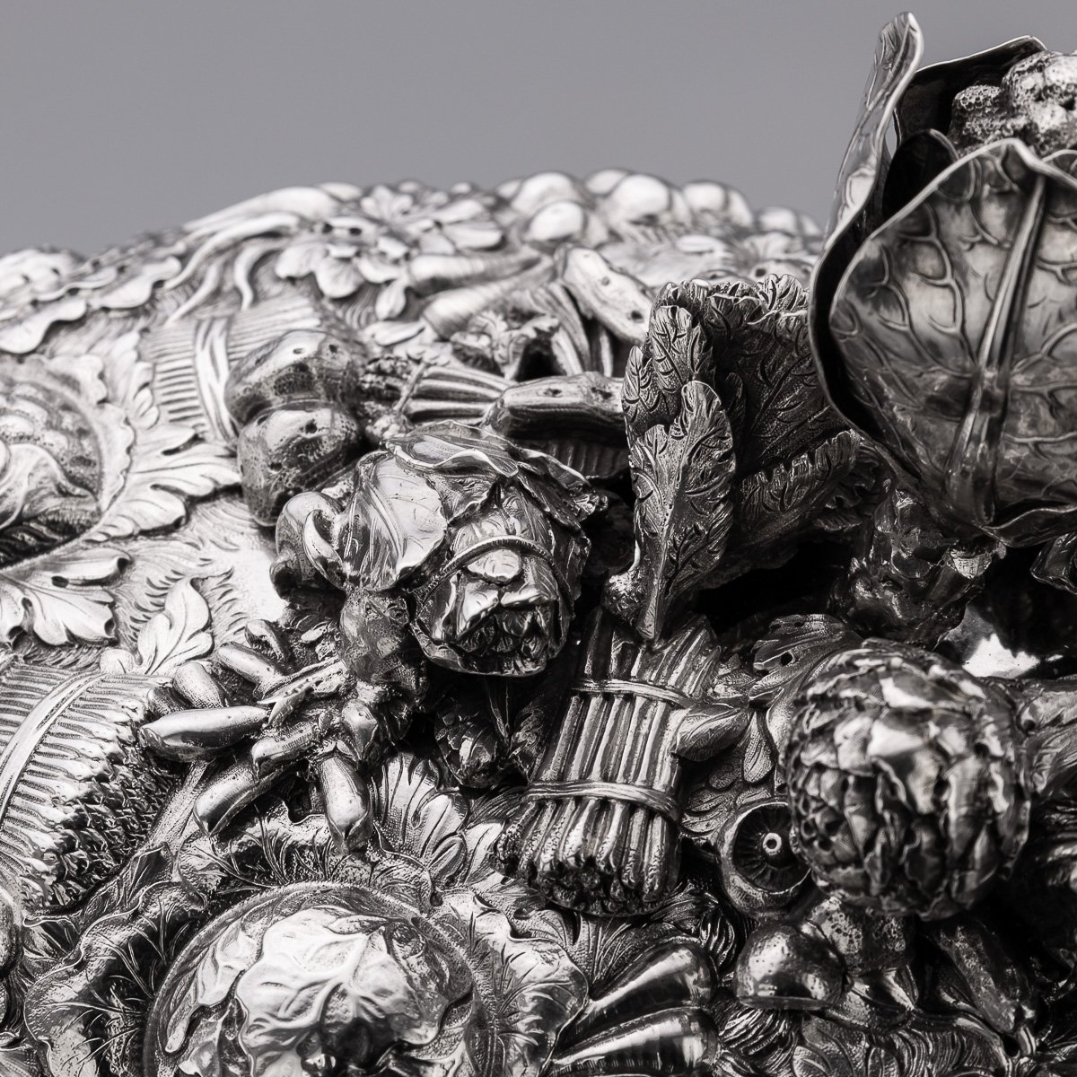 PUSHKINS.COM - B00060 - ANTIQUE 19thC GEORGIAN SOLID SILVER SOUP TUREEN BY EDWARD FARRELL, LONDON c.1823 - 14.jpg