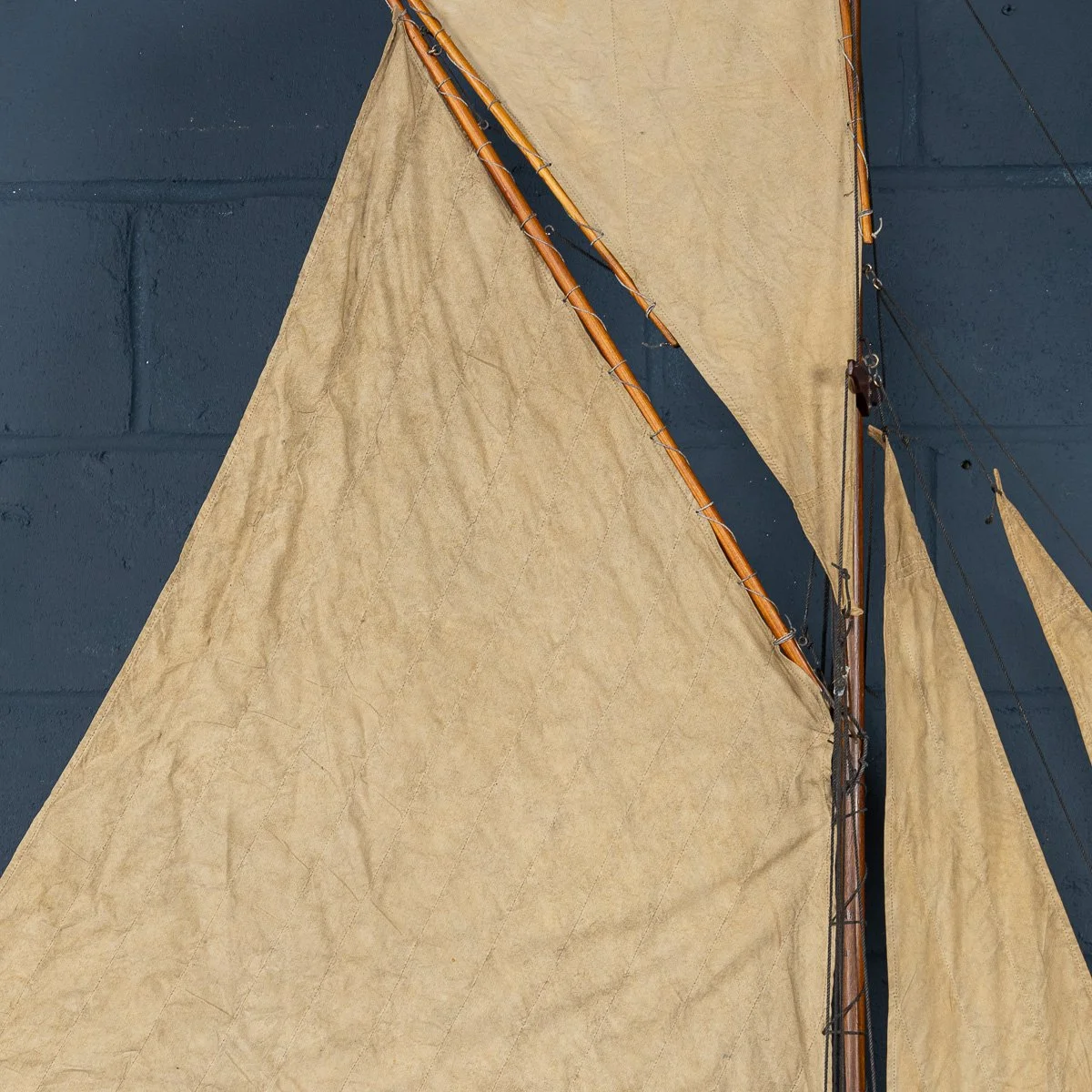 PUSHKINS.COM - B11426 - ANTIQUE 20thC LARGE ENGLISH CARVED HULL POND YACHT c.1920 - 38.jpg