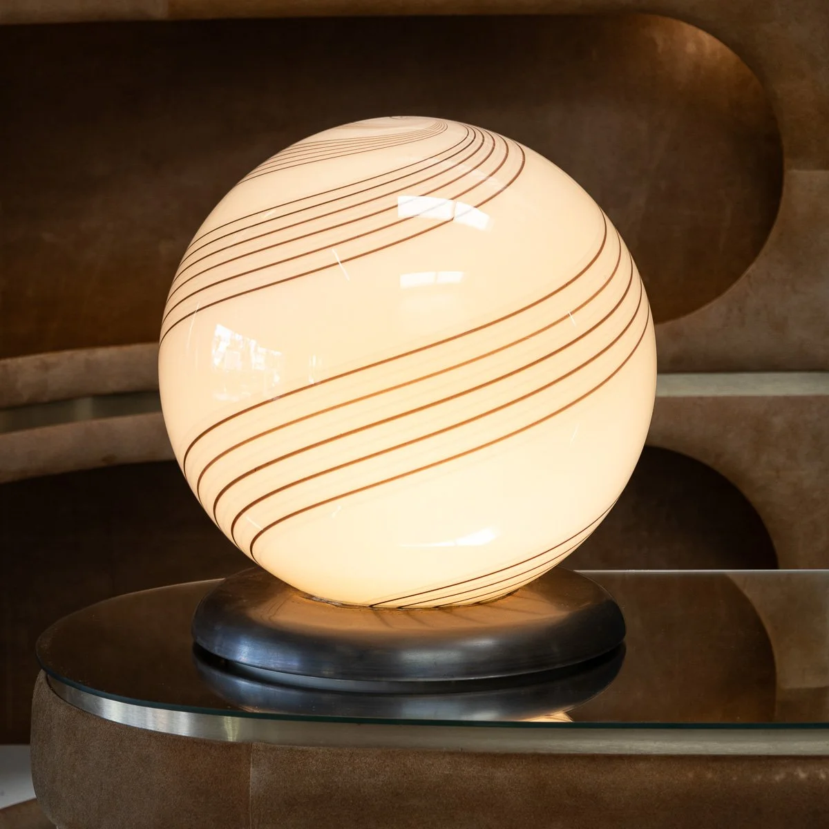 PUSHKINS.COM - B11460 - VINTAGE 20thC CREAM GLASS MURANO SIDE LAMP, MADE IN VENICE c.1980 - 05.jpg