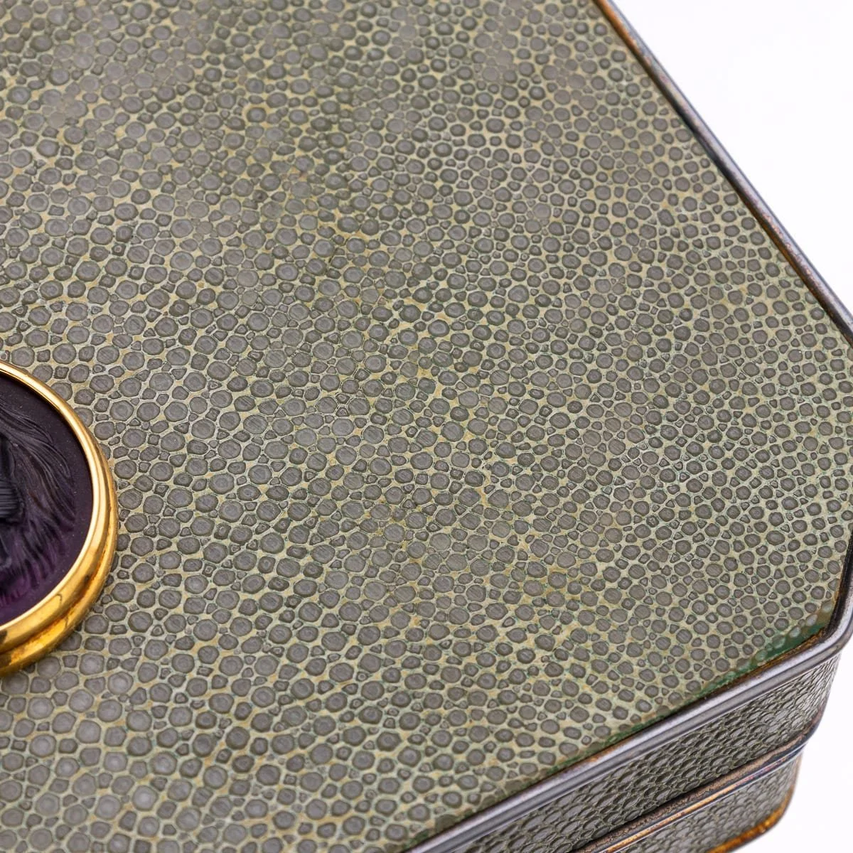 PUSHKINS.COM - J12119 - VINTAGE 20thC ENGLISH SHAGREEN & GILT METAL SILK LINED BOX - 13.jpg