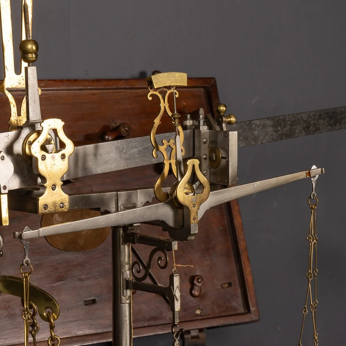 PUSHKINS.COM - D11974 - ANTIQUE 19thC ITALIAN BALANCE SCALES BY DECKER, MADE IN TURIN c.1870 - 31.jpg