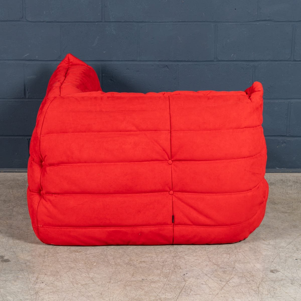 PUSHKINS.COM - B12281 - A 21st CENTURY RED "TOGO" CORNER SOFA BY MICHEL DUCAROY FOR LIGNE ROSET FRANCE - 06.jpg