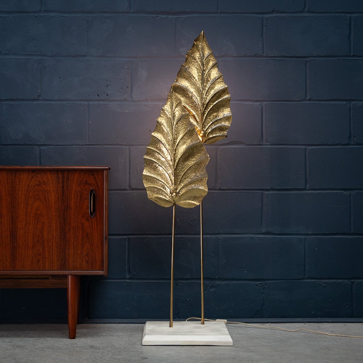 PUSHKINS.COM - 20thC ITALIAN BRASS FLOOR LAMP IN THE MANNER OF TOMMASO BARBI c.1970 - 2.jpg