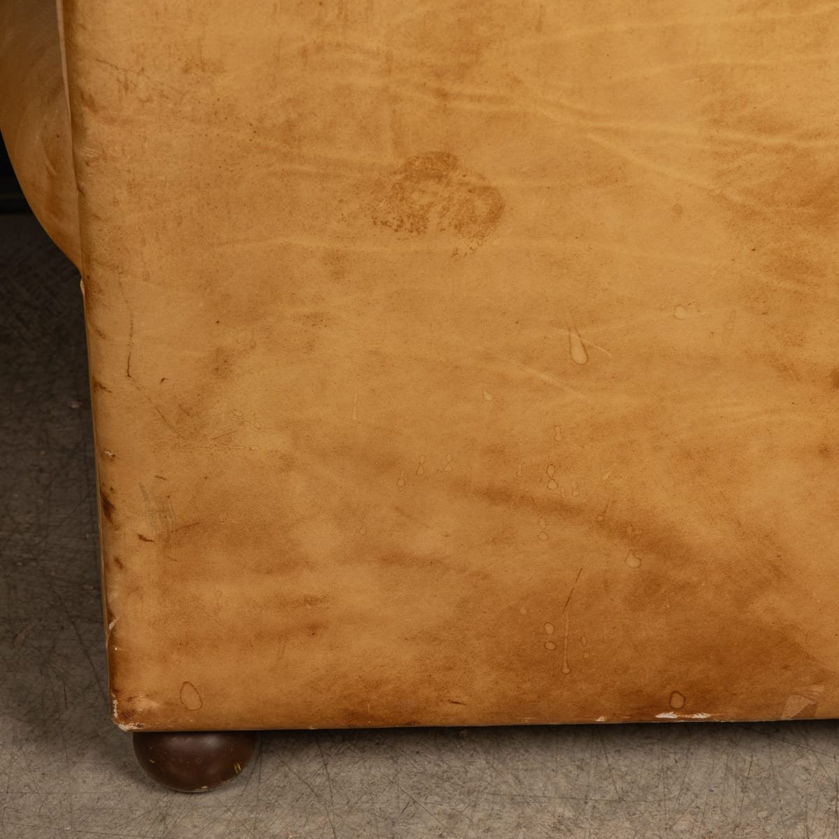 PUSHKINS.COM - B11842 - VINTAGE 20thC ITALIAN PAIR OF TAN LEATHER ARMCHAIRS BY POLTRONA FRAU c.1970 - 30.jpg