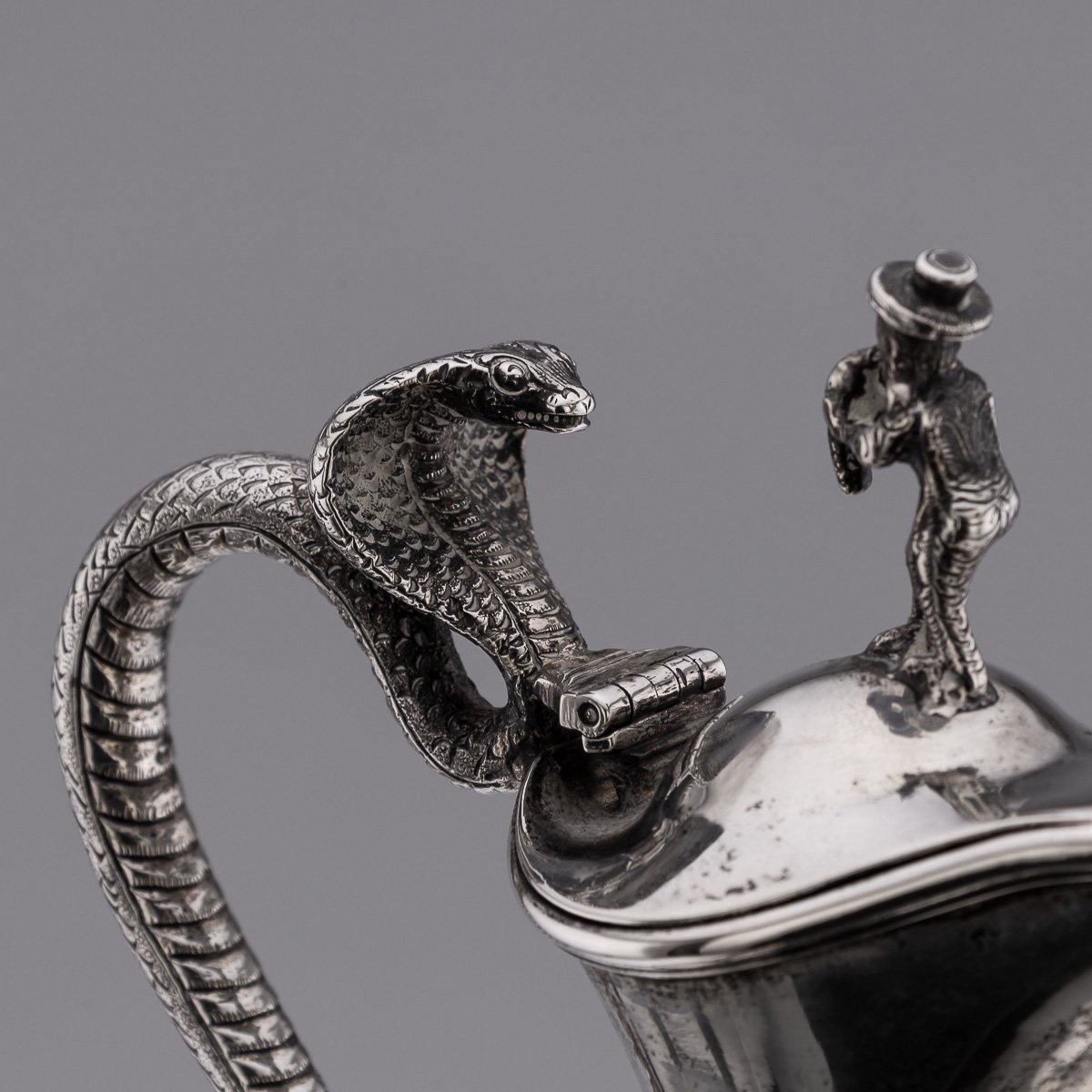 PUSHKINS.COM - A00010 - ANTIQUE 19thC INDIAN SOLID SILVER WATER EWER, MADRAS c.1890 - 11.jpg